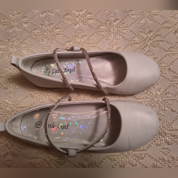 Girls Little Angel white patent leather with rhinestone straps - Picture 8 of 8